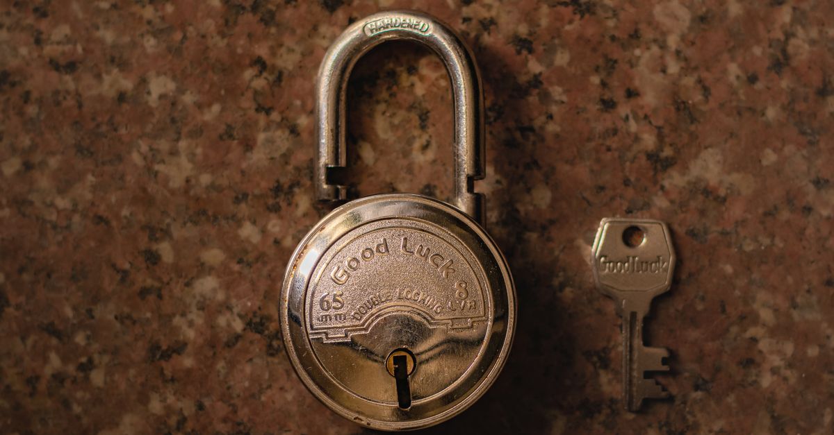 How Much Should a Locksmith Cost Per Hour in Centerville, OH? — Swift Lock Locksmith