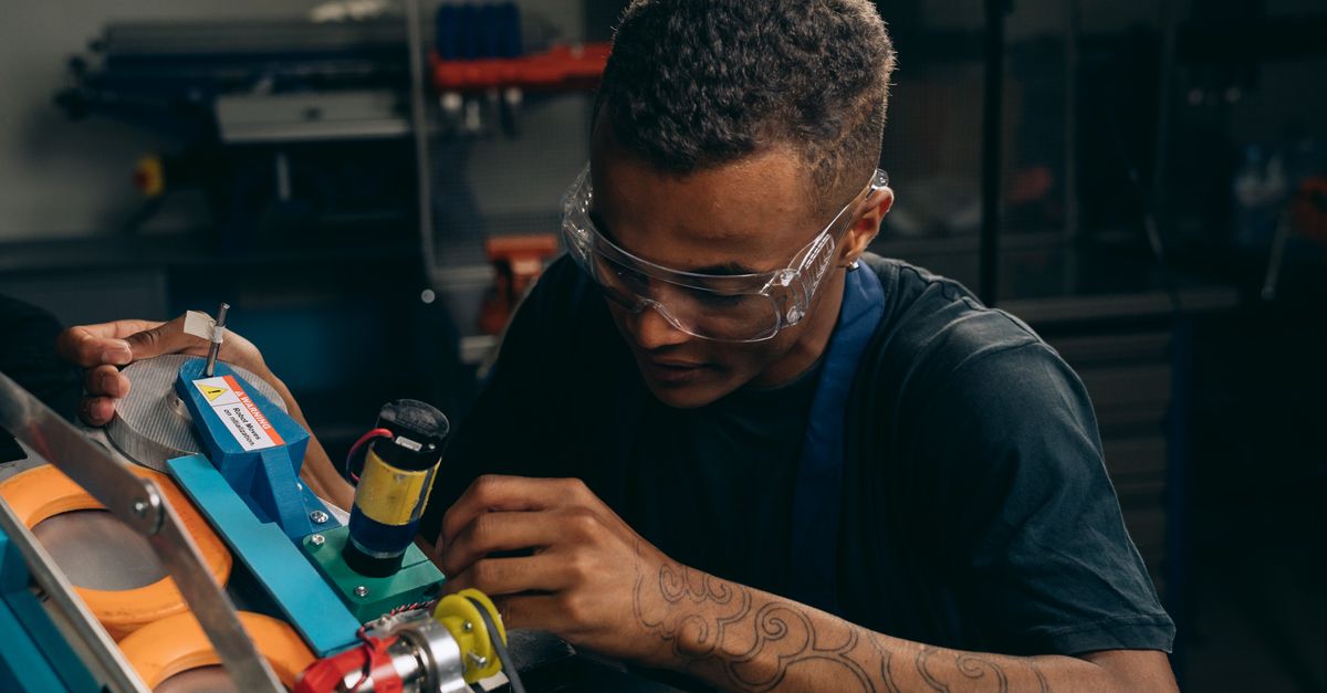 locksmith service technician — Swift Lock Locksmith